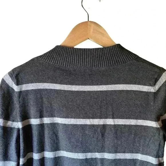 Gap Knit Sweater Men's Long-sleeve V-neck Stripes Grey Size S - Picture 5 of 11